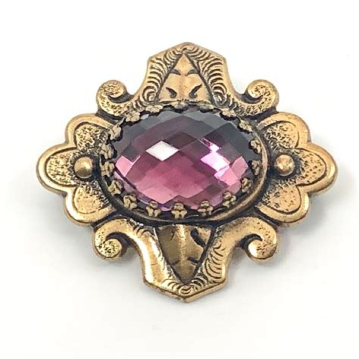 Amethyst and Sadie: A Fascinating Exploration of Their World