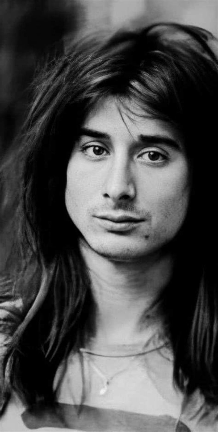 How Old is Steve Perry? A Deep Dive into the Life of the Iconic Journey Frontman