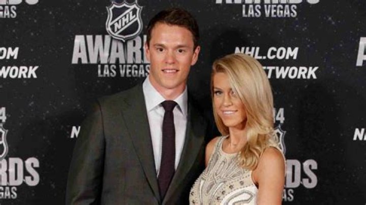 Jonathan Toews Girlfriend: A Comprehensive Look into the Life and Relationships