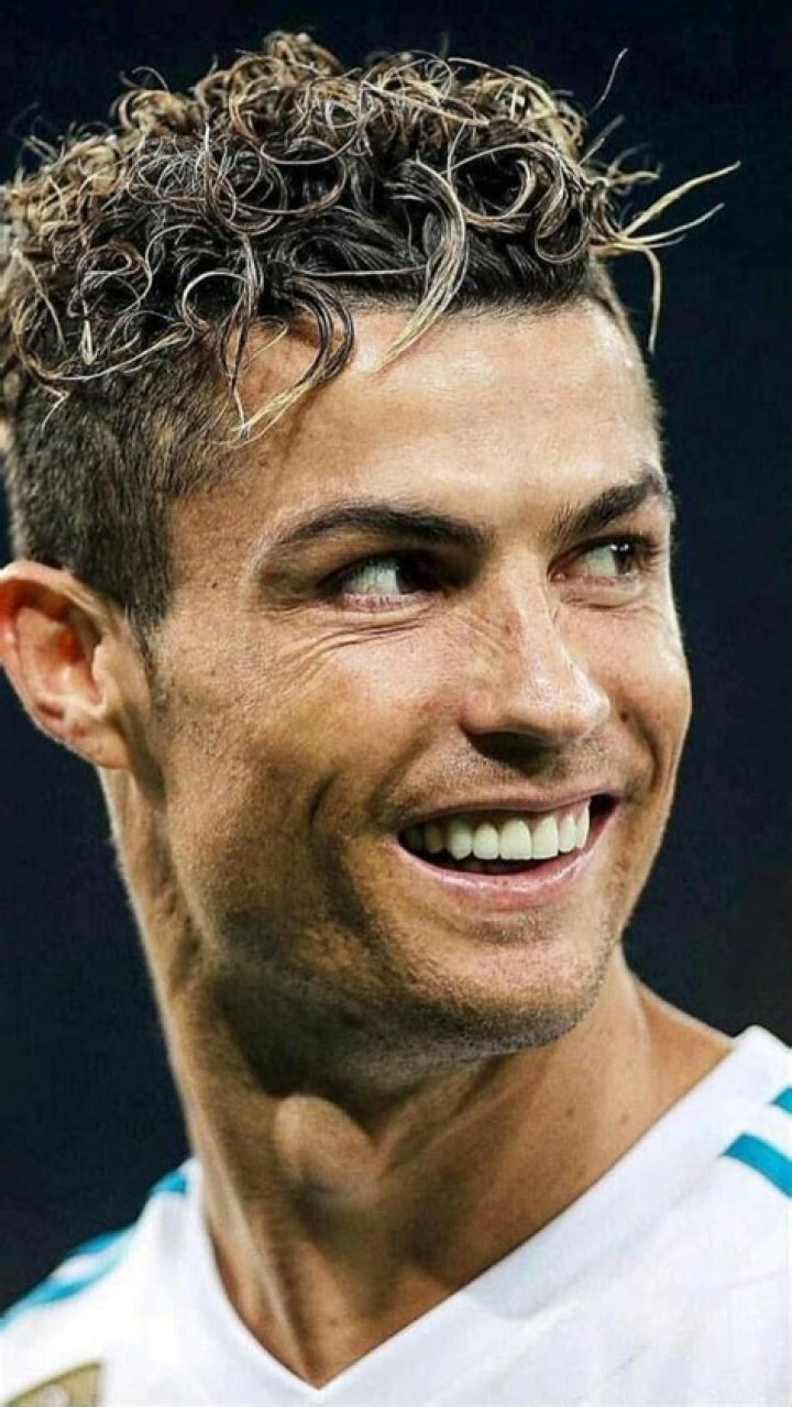 Ronaldo Noodle Hair: The Iconic Style That Made Waves Around the World