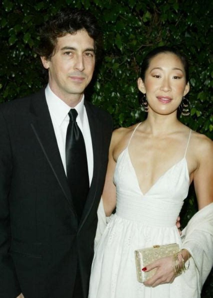 Exploring Sandra Oh's Personal Life: Who Is Her Spouse?